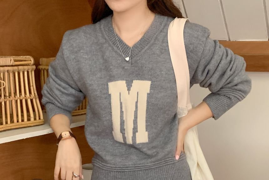 V-Neck Lettering Sweater SpreePicky