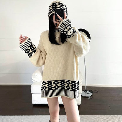 Set: Crew Neck Two Tone Jacquard Oversized Sweater + Beanie SpreePicky