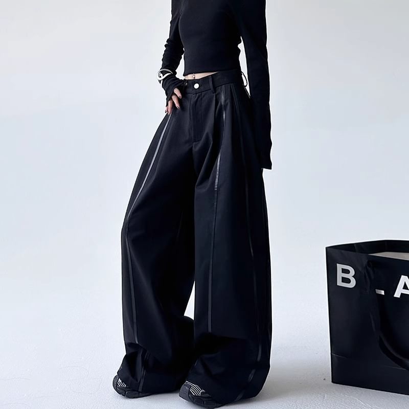 Low Rise Faux Leather Paneled Loose-Fit Wide-Leg Pants SpreePicky