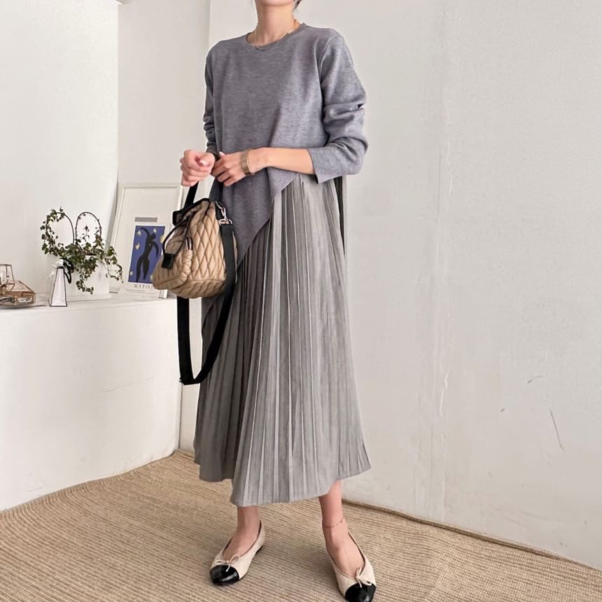 Set: Long-Sleeve Asymmetrical Plain Knit Top + Sleeveless Pleated Midi A-Line Dress SpreePicky