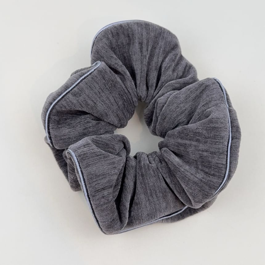 Plain Velvet Scrunchie SpreePicky