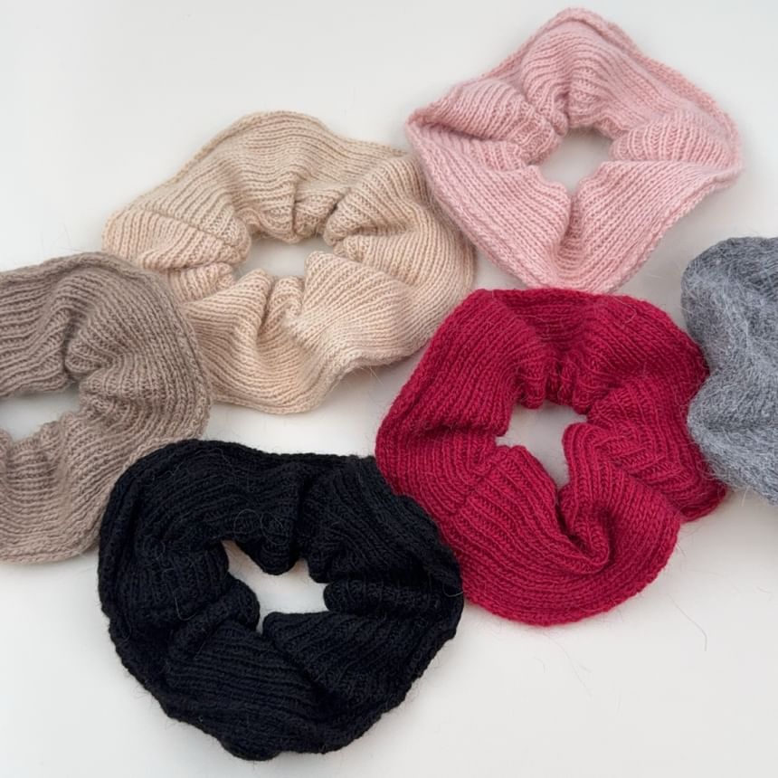 Plain Knitted Scrunchie SpreePicky