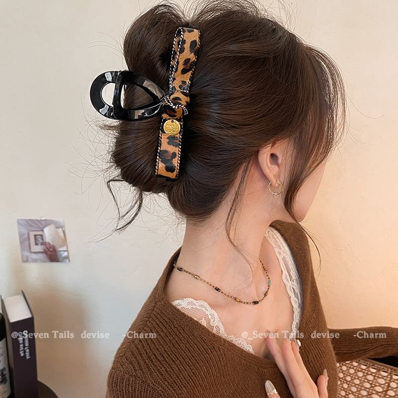 Leopard Print Faux Leather Knot Acrylic Hair Claw Clip SpreePicky