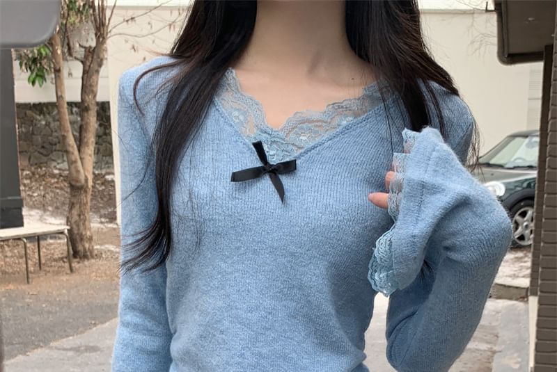 Long-Sleeve V-Neck Plain Bow Accent Lace Trim Slim Fit Knit Top SpreePicky