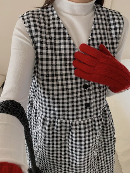 Long-Sleeve Mock Neck Plain Tee / V-Neck Gingham Quilted Half-Buttoned Midi Jumper Dress SpreePicky