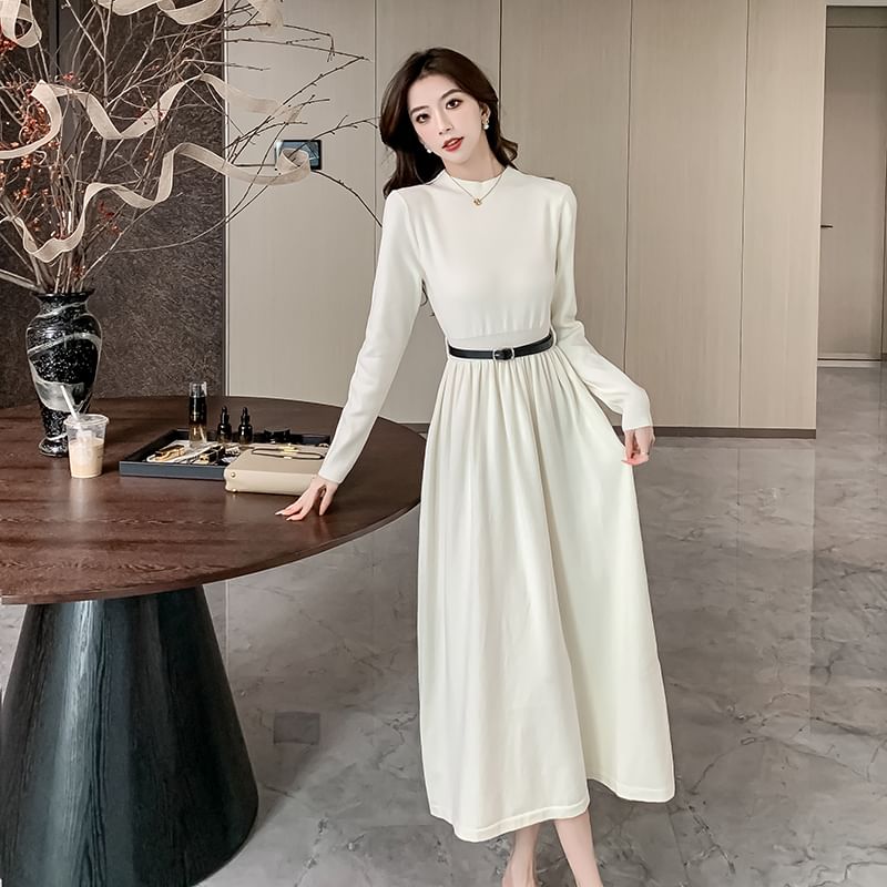 Long-Sleeve Mock Neck Plain Cutout Back Midi A-Line Knit Dress SpreePicky