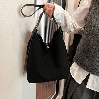 Plain Bucket Bag With Pouch SpreePicky