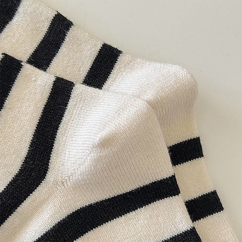 Striped Lettering Socks SpreePicky