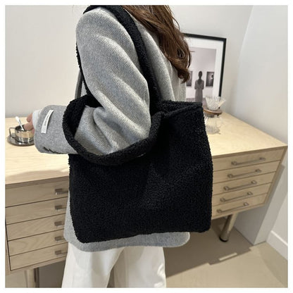 Plain Faux Shearling Tote Bag SpreePicky