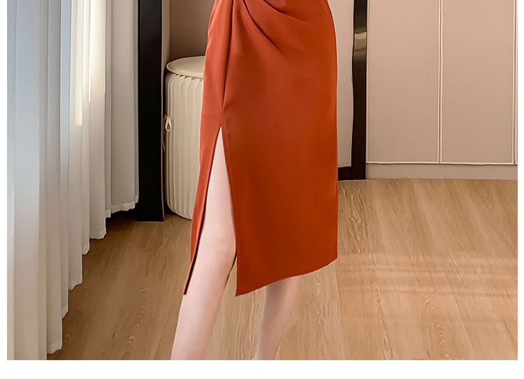 Long-Sleeve V-Neck Plain Side-Slit Ruched Midi Sheath Dress SpreePicky