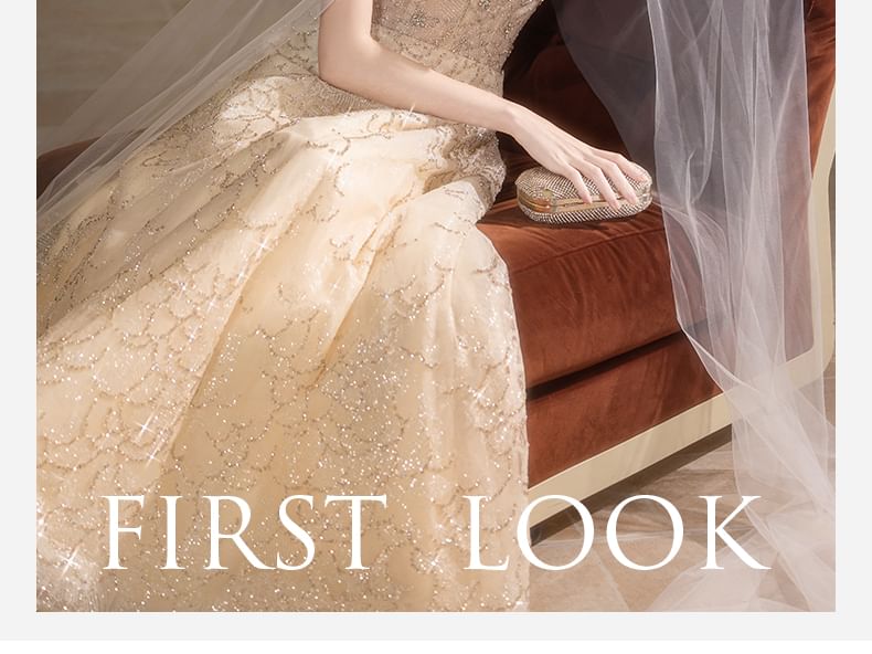 / Evening Panel Floral A-Line Sheer Strap Spaghetti V-Neck Gown FashionChic