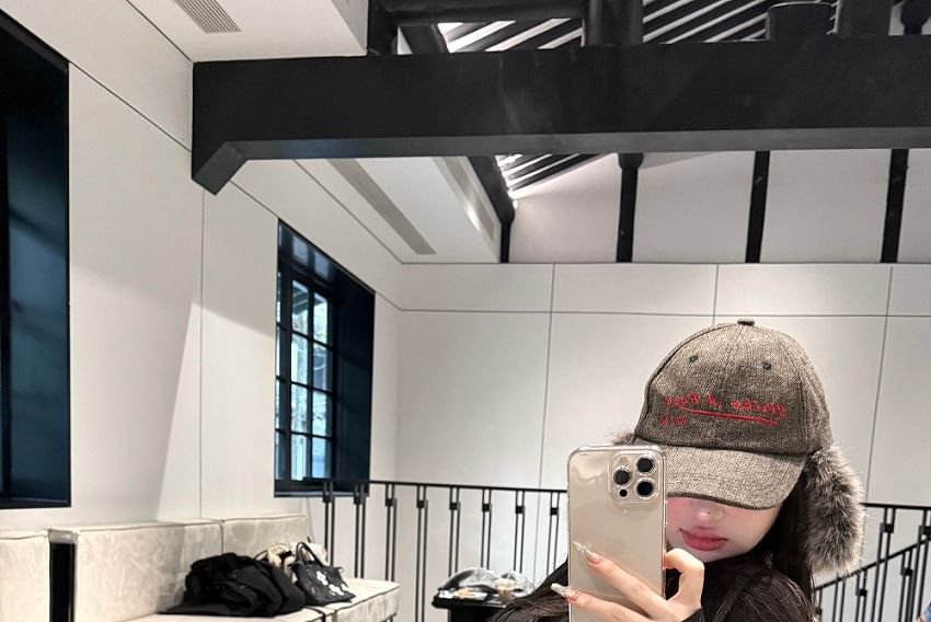 Cropped Long-Sleeve Rise Plain Wide Leg Inverted / Pleated Collar Low Tee Pants FashionChic