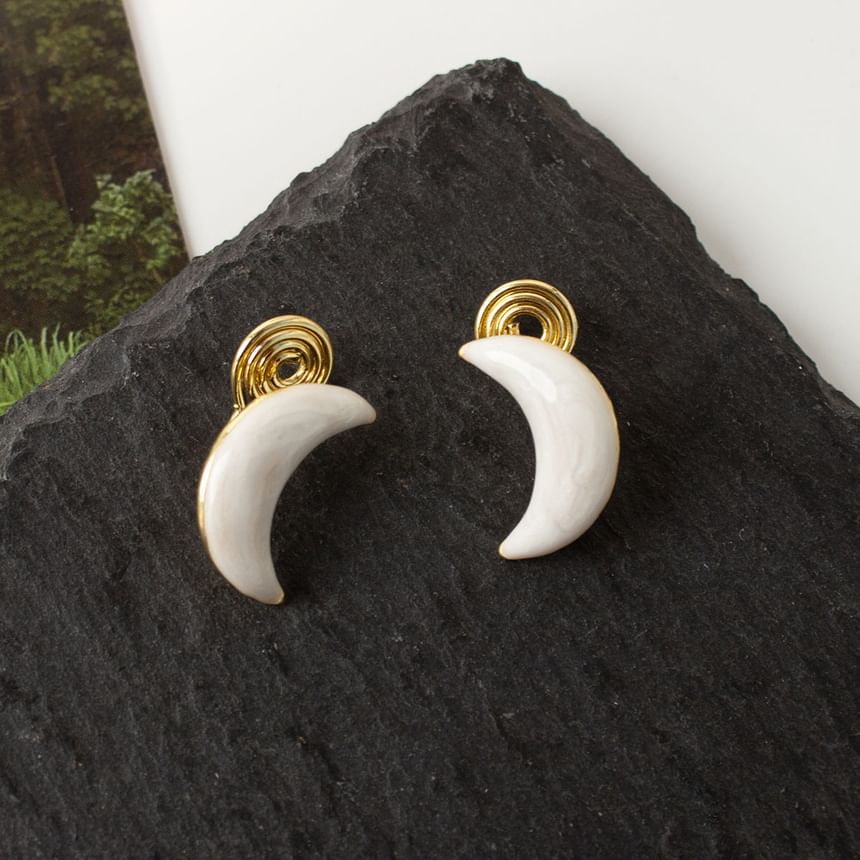 / Earring Ear Clip-On Moon Stud FashionChic