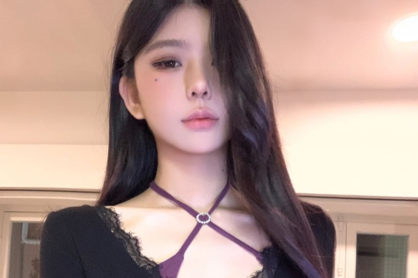 + Long-Sleeve Set: V-Neck Top Lace Halter-Neck Tee Crop Trim FashionChic