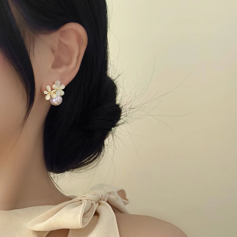 / Cuff Stone Faux (Various Earring Floral Designs) Stud Cat Pearl Ear Eye Alloy FashionChic