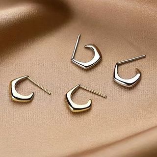 Geometric Alloy Huggie Earring SpreePicky