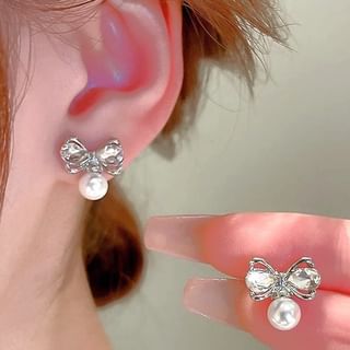 Bow Faux Pearl Stud Earring mySite