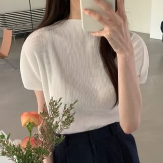 Short-Sleeve Mock Neck Plain T-Shirt SpreePicky