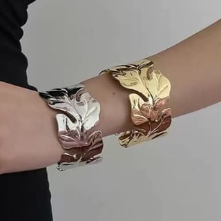 Leaf Open Bangle SpreePicky