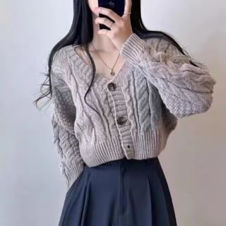 Cropped Cable-Knit V-Neck Cardigan SpreePicky