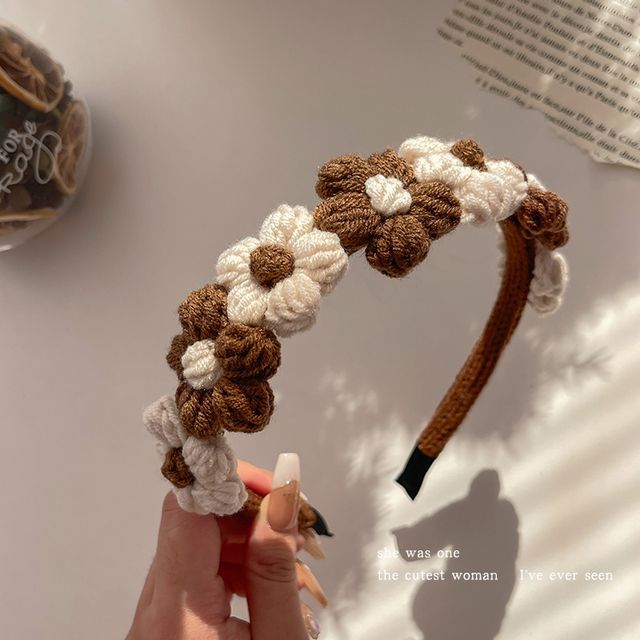 Floral Yarn Hair Clamp / Hair Clip / Headband SpreePicky