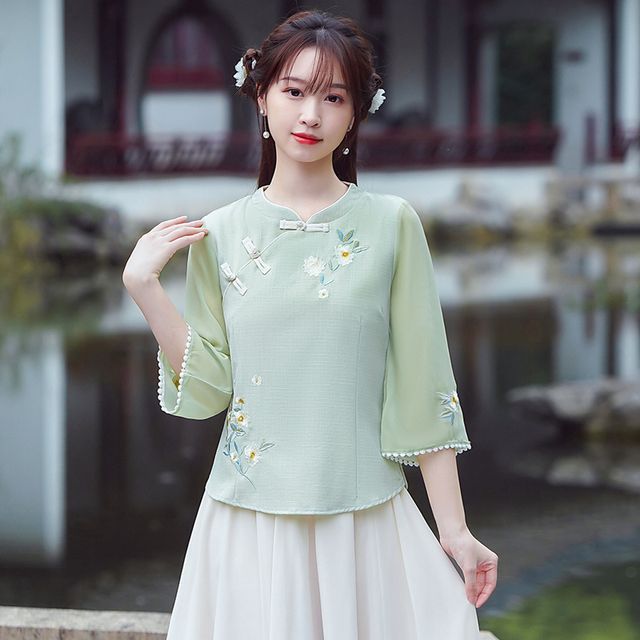 3/4-Sleeve V-Neck Floral Hanfu Top / High Waist Midi A-Line Skirt / Set SpreePicky