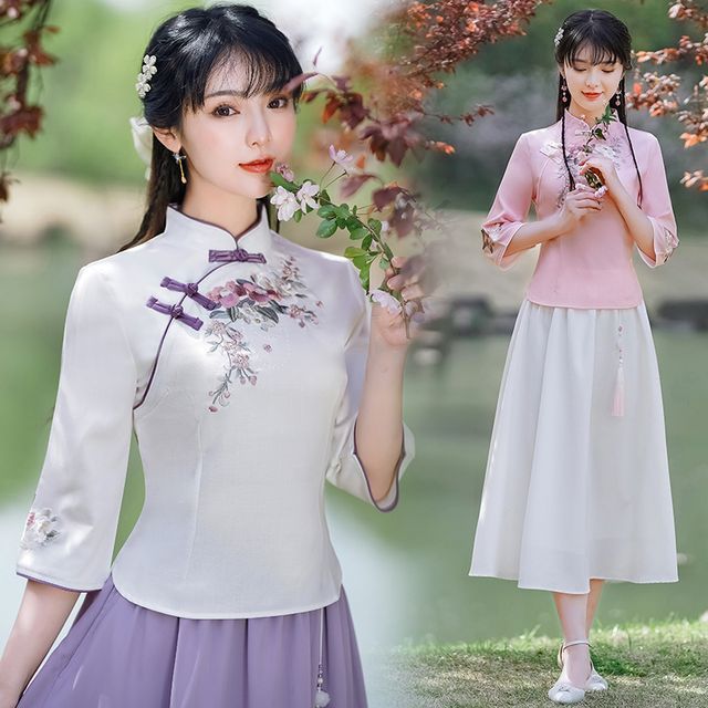 3/4-Sleeve Mock Neck Floral Embroidered Hanfu Top SpreePicky