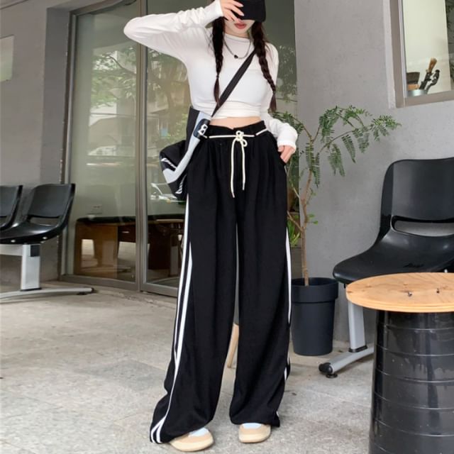 Leg Long-Sleeve / Cutout Waist Tee Crop Sweatpants Wide Neck Round Plain Striped Drawstring FashionChic
