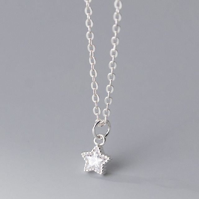 Rhinestone Star Pendant Necklace SpreePicky