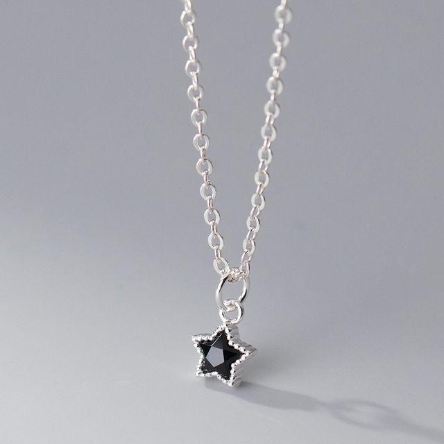 Rhinestone Star Pendant Necklace SpreePicky