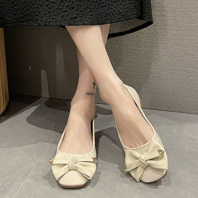 Bow Low Heel Pumps mySite