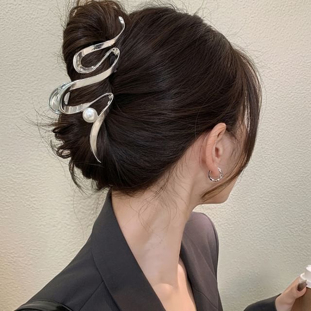 Claw Faux Hair Pearl FashionChic