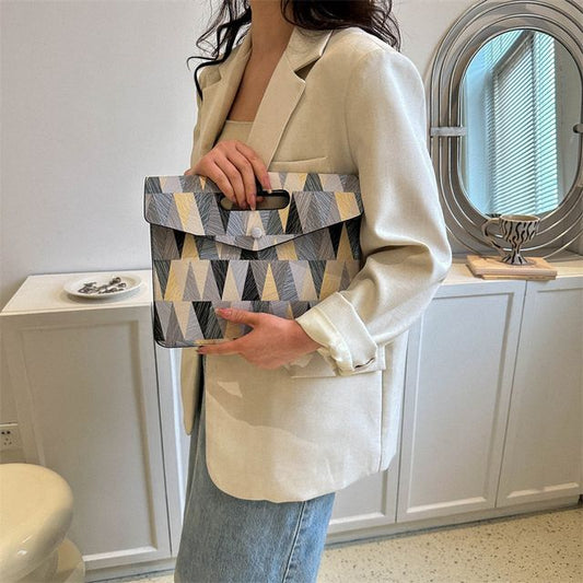 Geometric Print Envelope Clutch SpreePicky