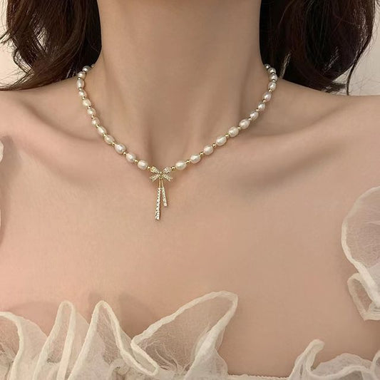 Bow Rhinestone Pendant Faux Pearl Alloy Choker SpreePicky