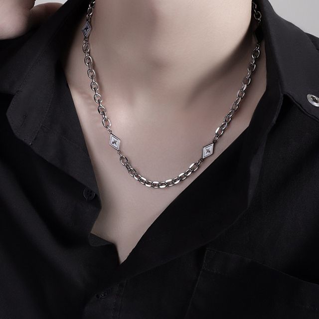 Rhombus Alloy Choker SpreePicky