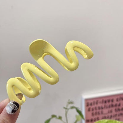 Wavy Plastic Hair Clamp SpreePicky