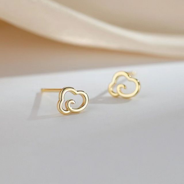 Cloud Stud Earring SpreePicky