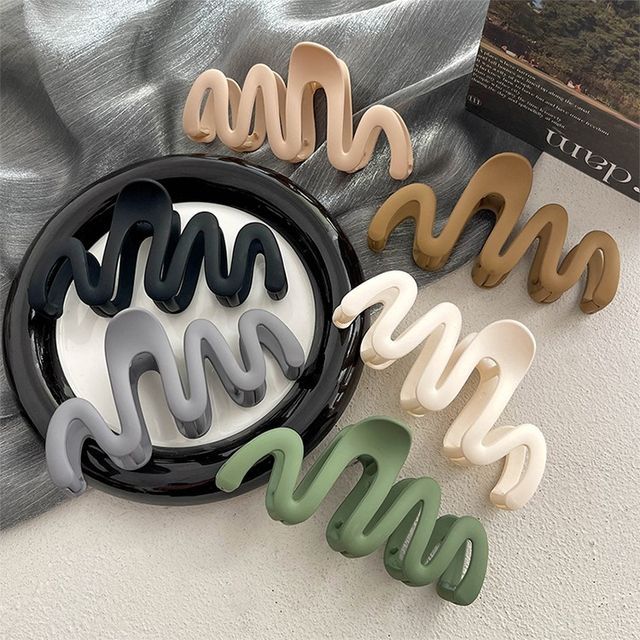 Matte Acrylic Hair Clamp SpreePicky