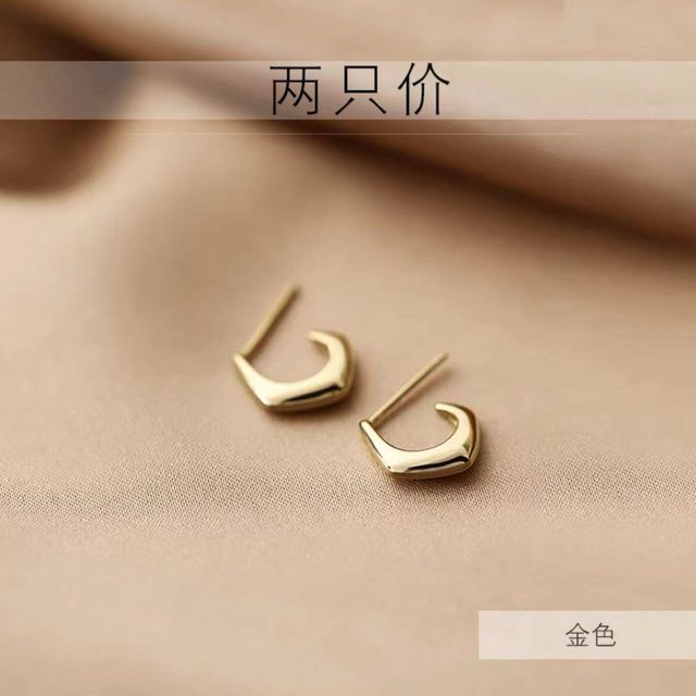 Geometric Alloy Huggie Earring SpreePicky