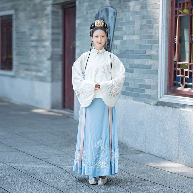 Flower Embroidered Hanfu Blouse / High Waist Maxi A SpreePicky