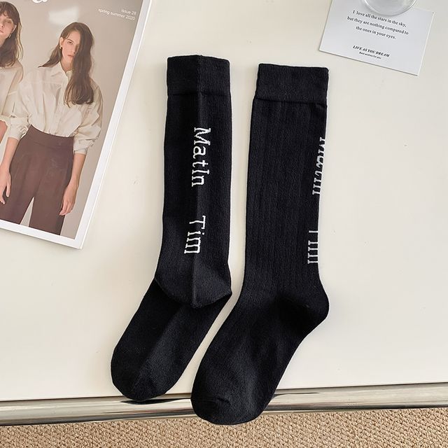 Set Of 2 Pairs: Lettering Socks SpreePicky