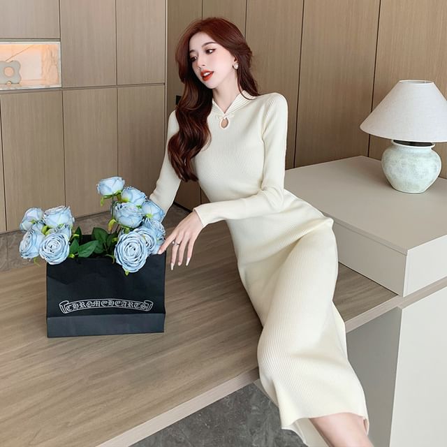 Long-Sleeve Stand Collar Plain Keyhole Ribbed Knit Midi Sheath Dress SpreePicky