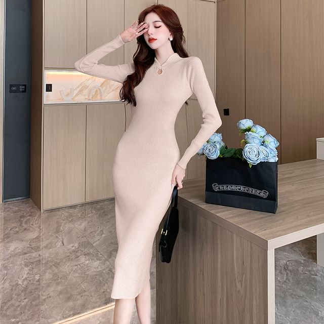 Long-Sleeve Stand Collar Plain Keyhole Ribbed Knit Midi Sheath Dress SpreePicky