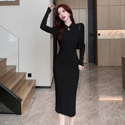 Long-Sleeve Stand Collar Plain Keyhole Ribbed Knit Midi Sheath Dress SpreePicky