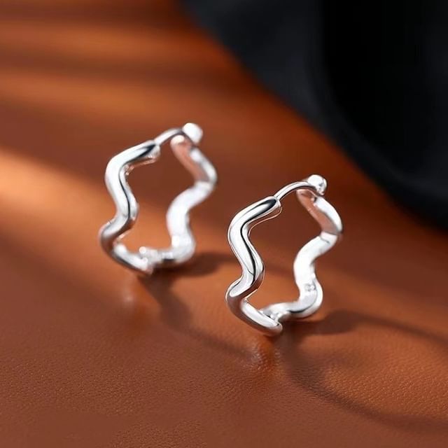 Wavy Alloy Hoop Earring SpreePicky