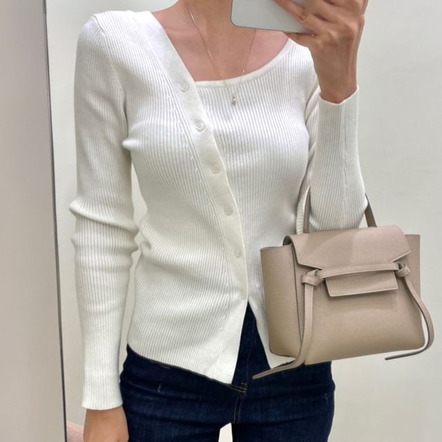 Long-Sleeve Asymmetrical Neckline Button-Up Knit Top SpreePicky