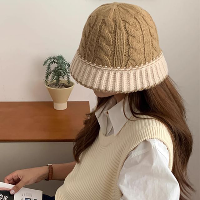 Two Tone Knit Cloche Hat SpreePicky