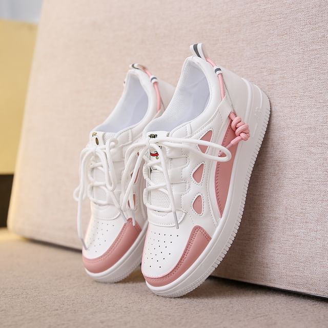 Applique Contrast Trim Lace-Up Platform Sneakers SpreePicky