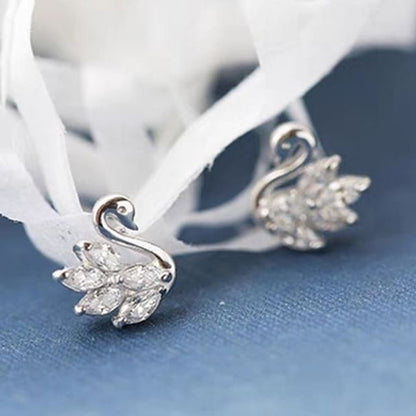 Swan Ear Stud mySite