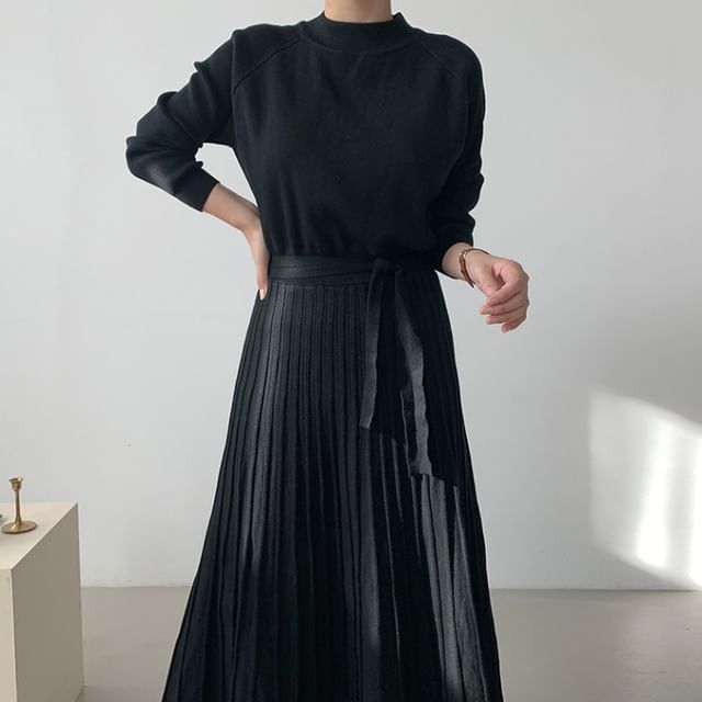 Long-Sleeve Mock Neck Plain Accordion Pleated Midi A-Line Knit Dress SpreePicky